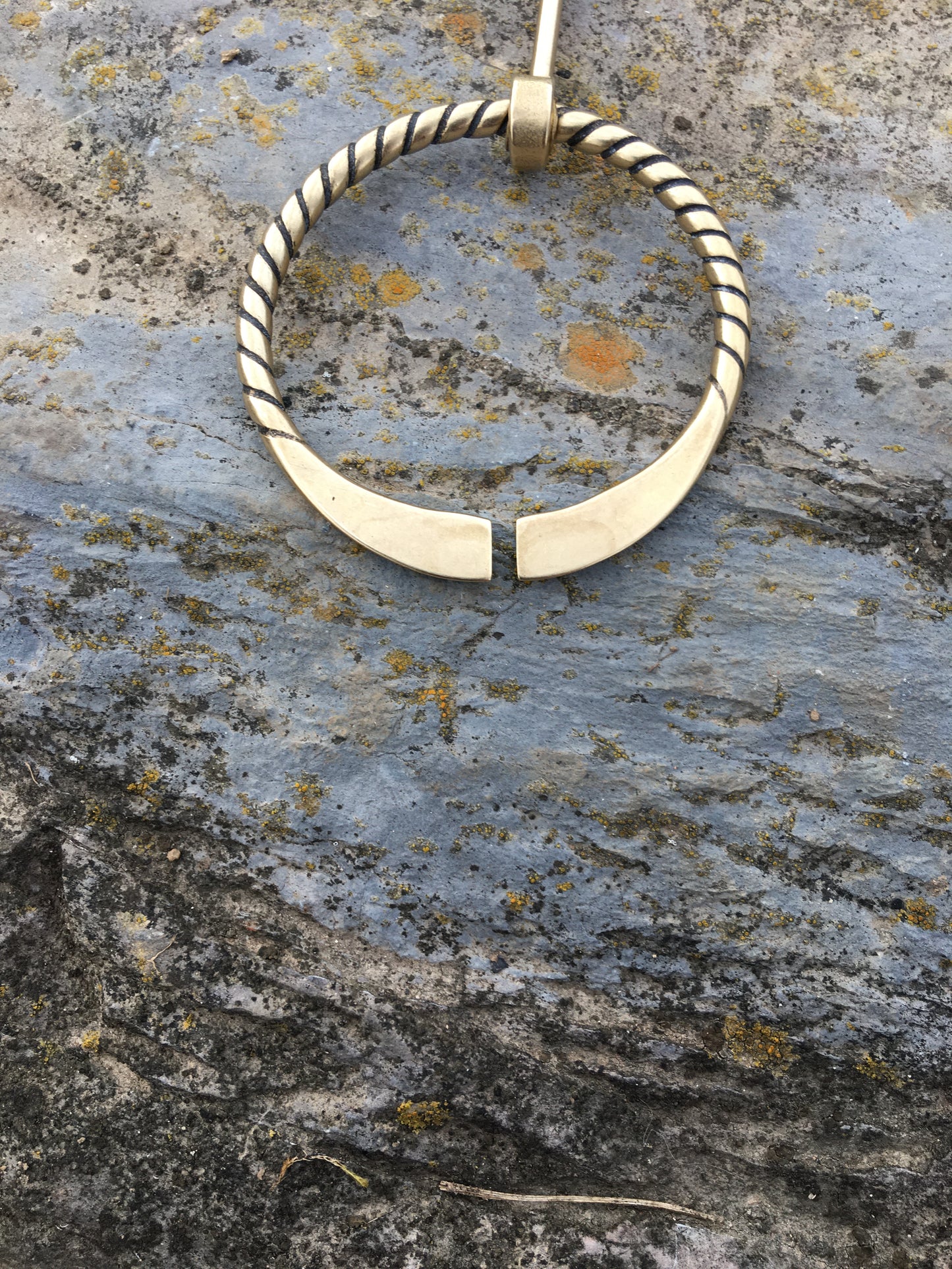 Simple Twist Shawl Pin