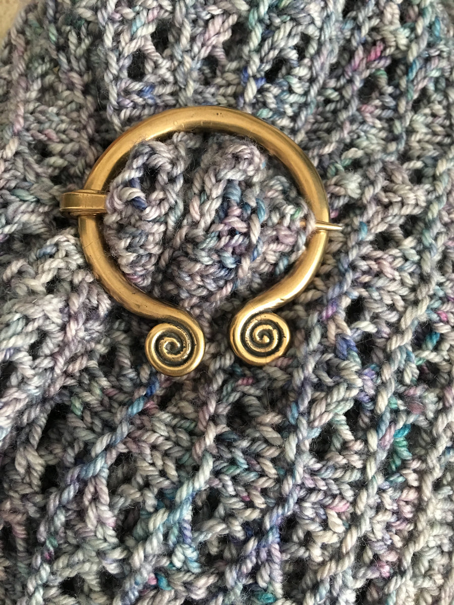 Celtic Knotwork Shawl Pin~large – tuatha.com