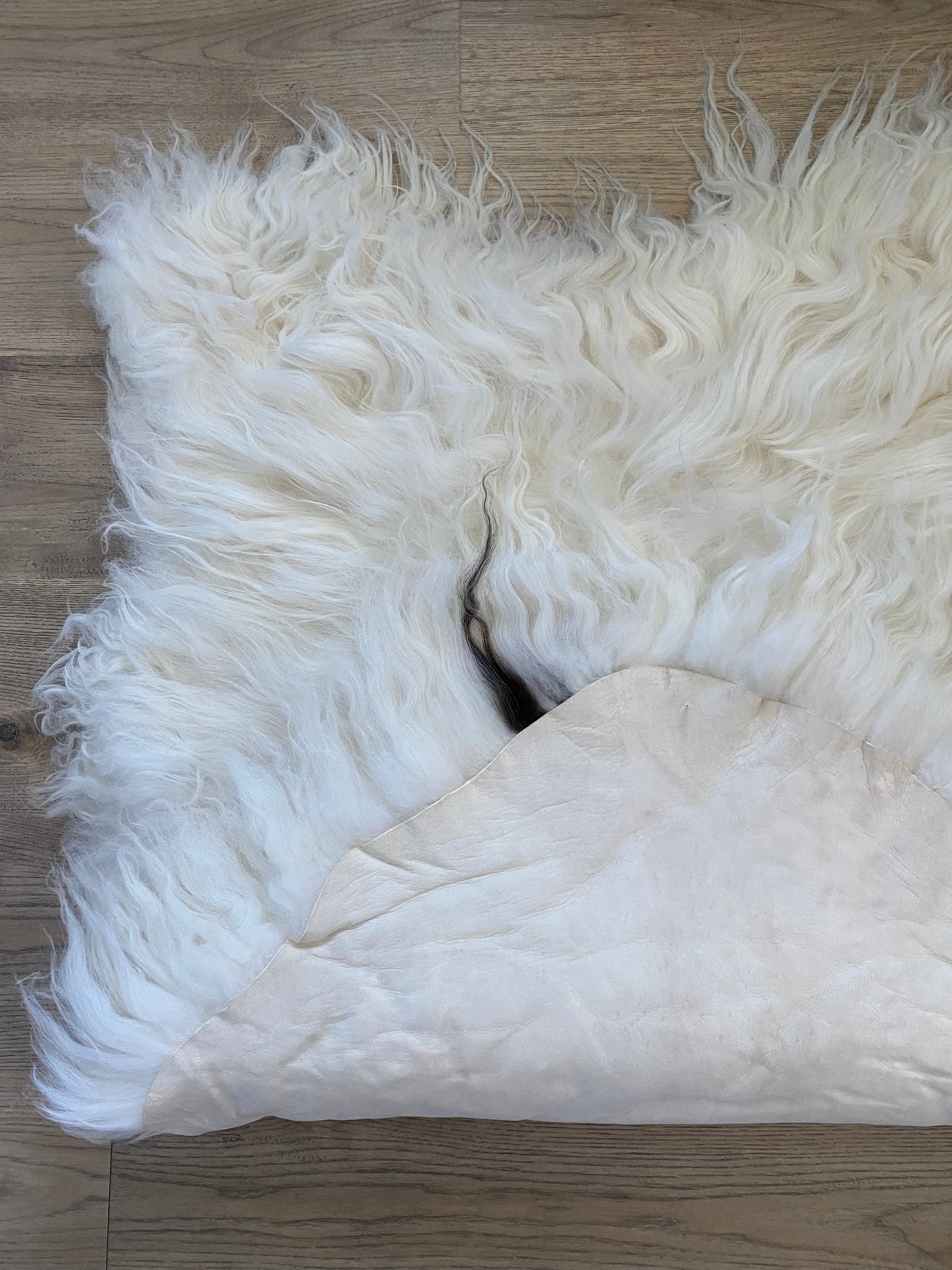 Genuine Icelandic Sheepskin White With Super Secret Stripe