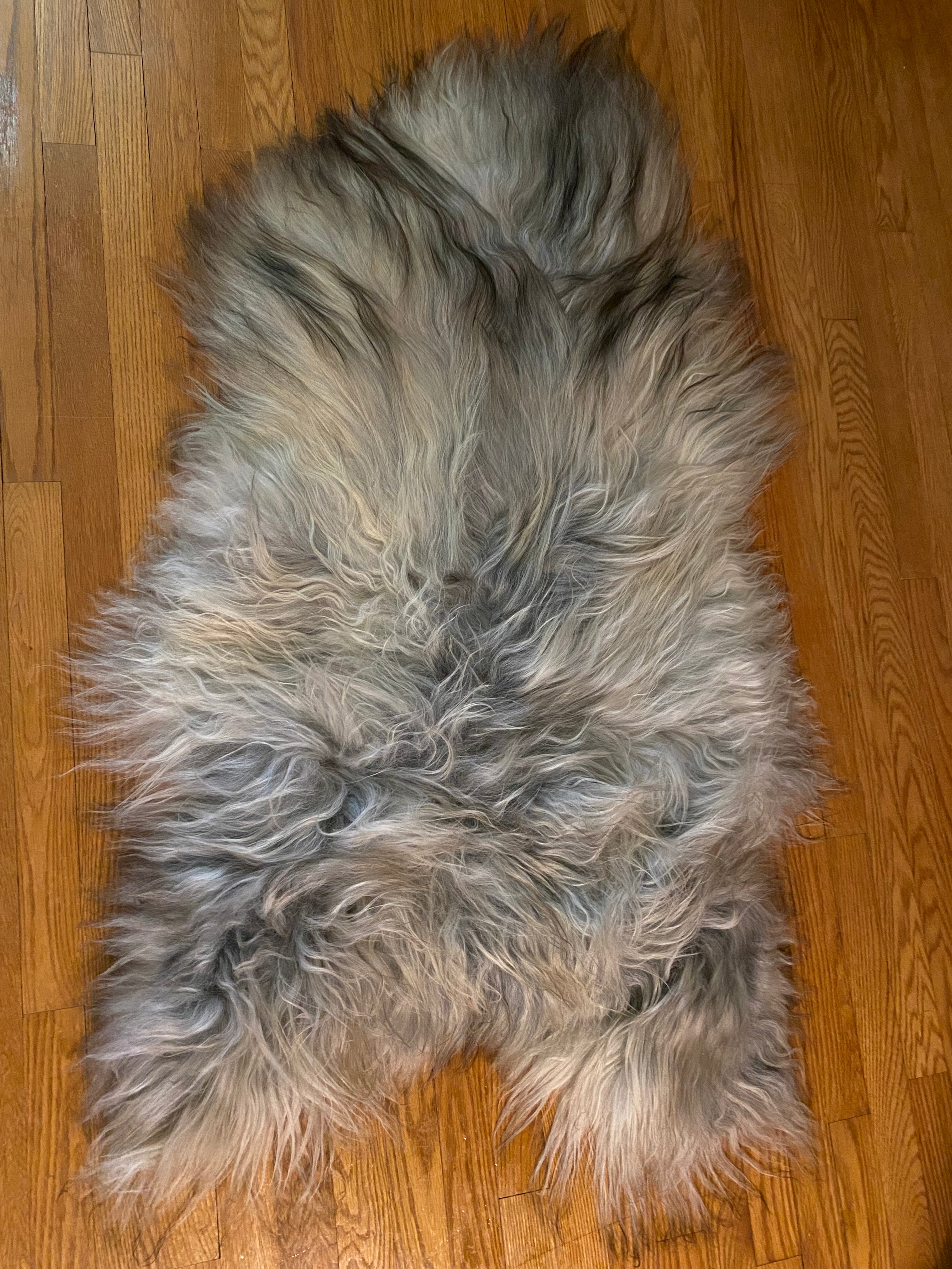 Silver Icelandic Sheepskin