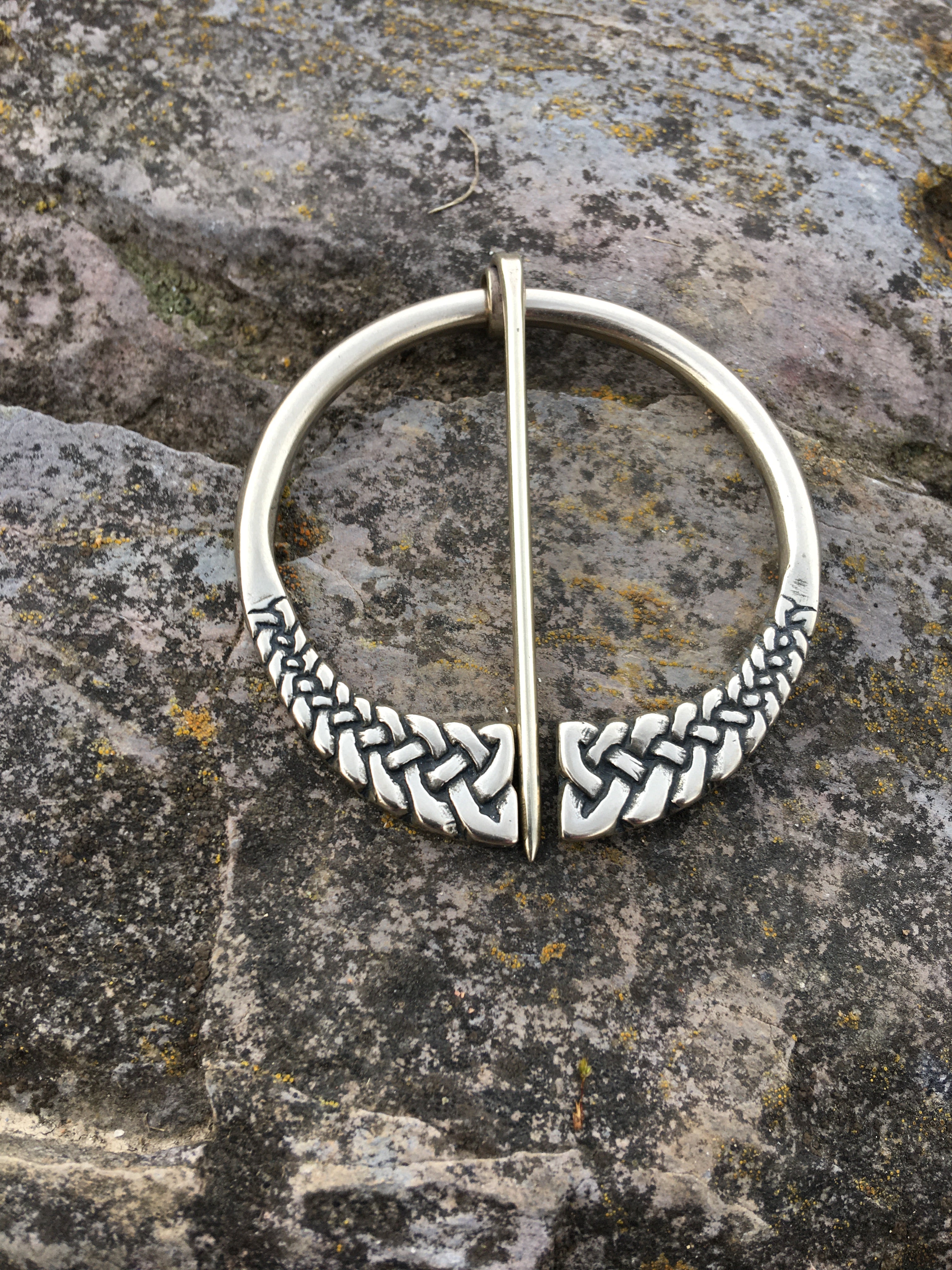 Celtic Knotwork Shawl Pin~single knots