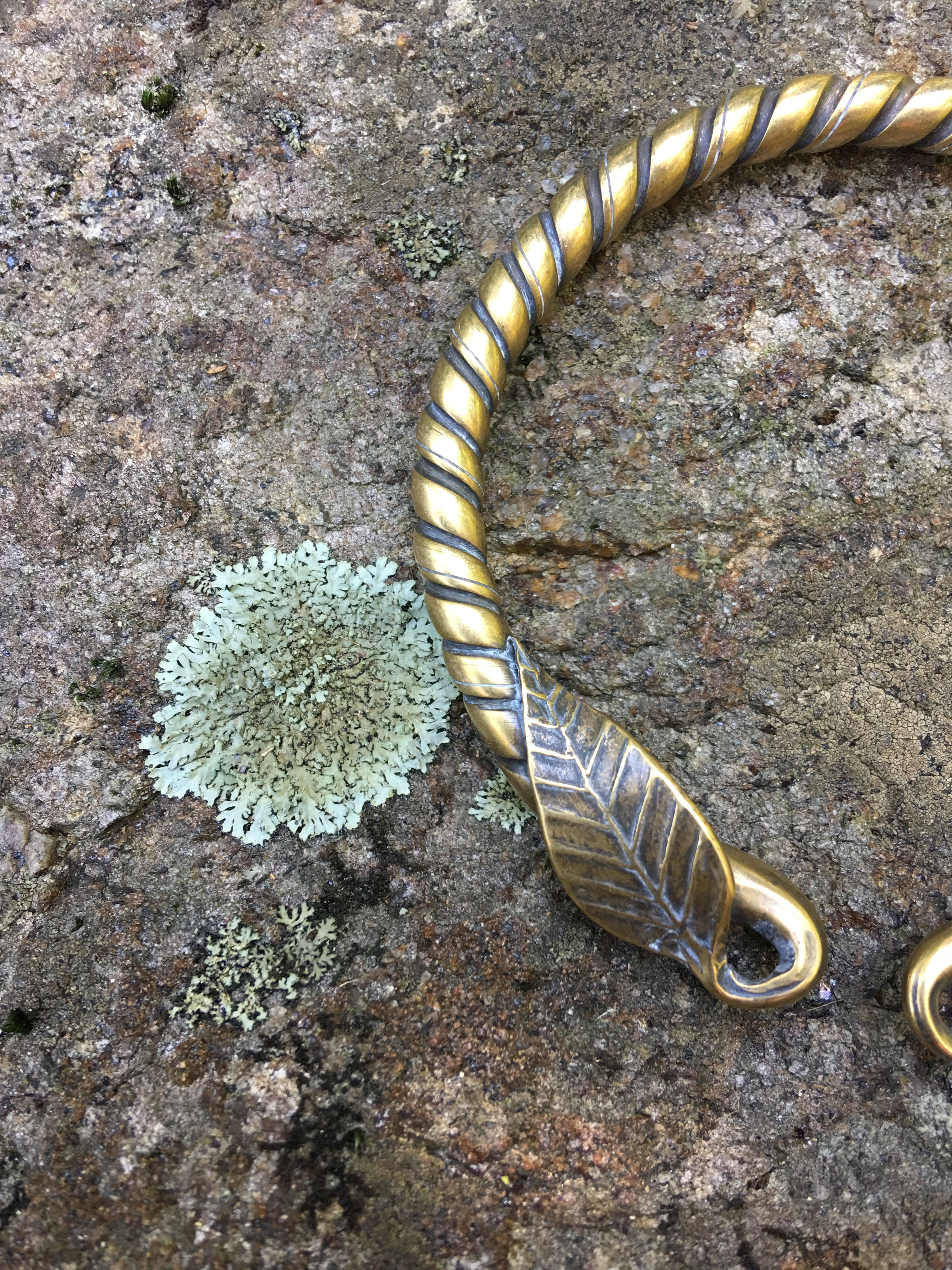 Hobbit Leaf Shawl Pin