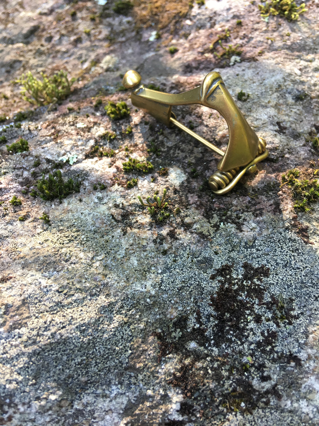 Kraftig Fibula Brooch
